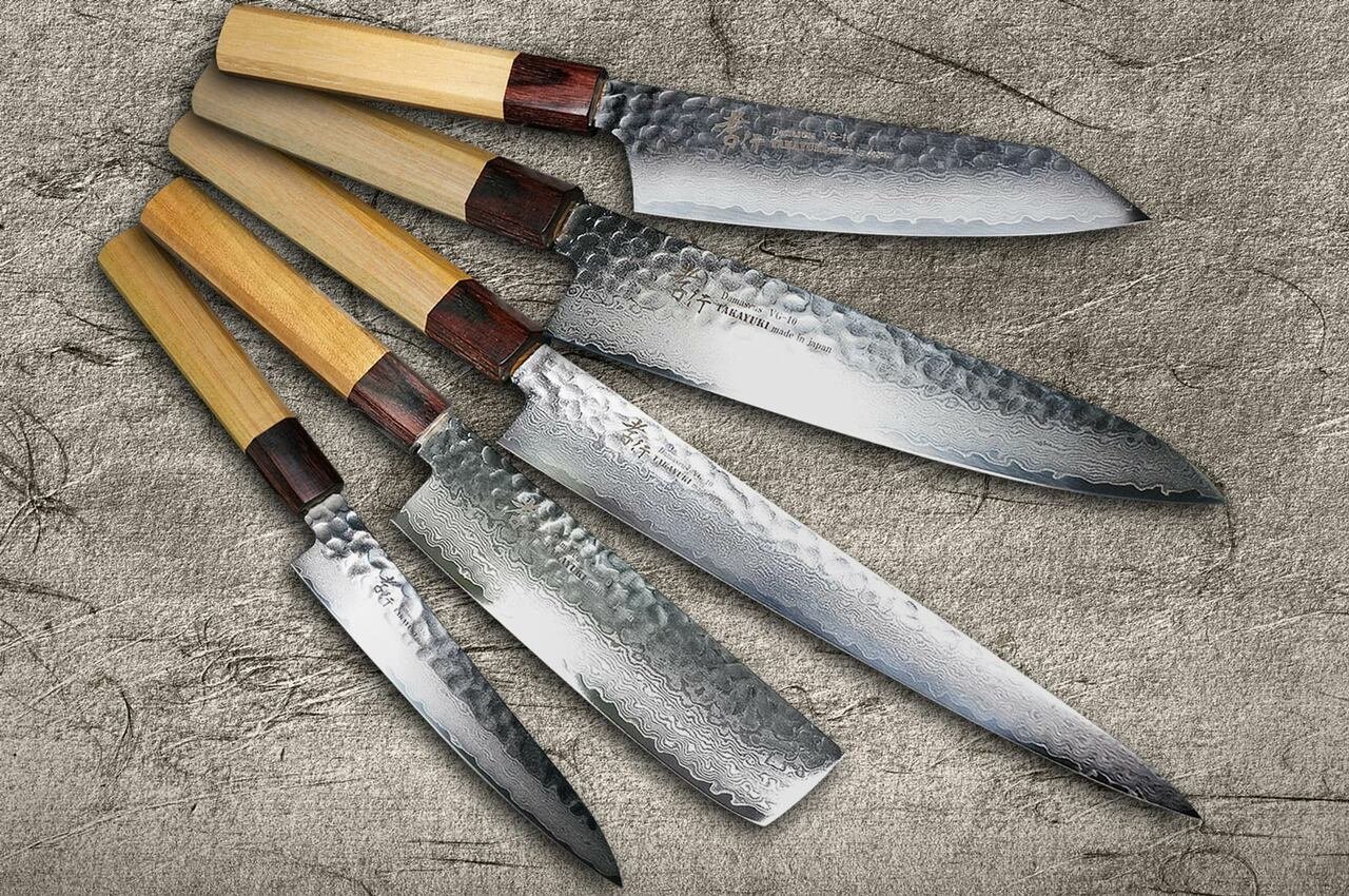 Why Damascus Kitchen Knife is Preferred Choice for Food Lovers